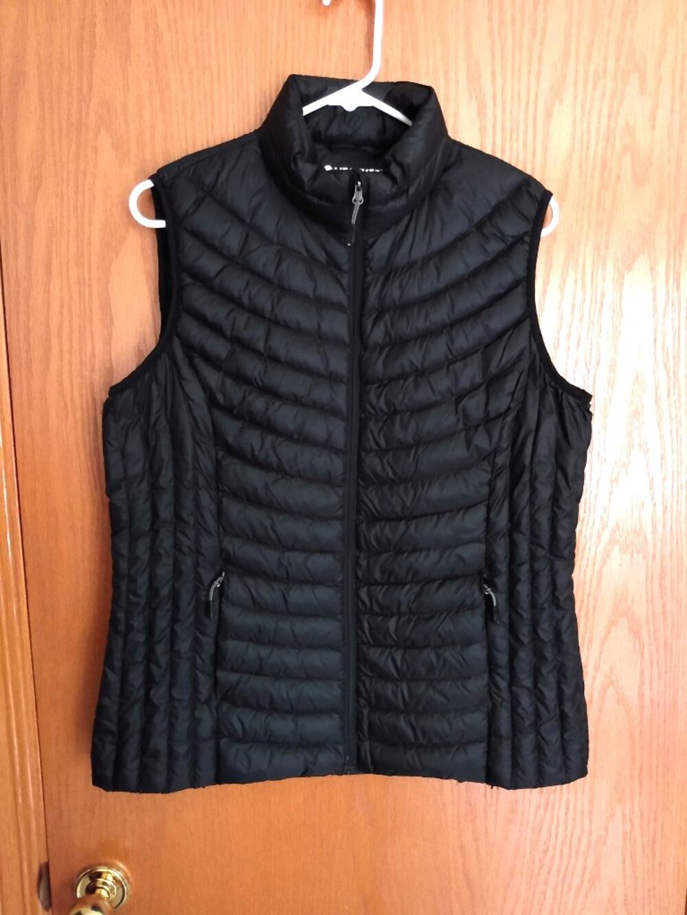 HeatKeep Black Quilted Sleeveless Puffer Vest Women's Size L Full Zip NWOT New